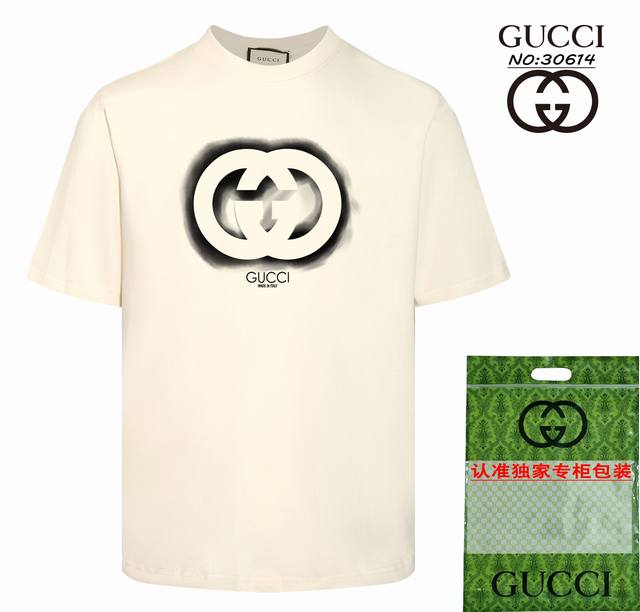 8890# 高品质 Gucci~古驰 2025新款 圆领短袖T恤 颜色都是定制定染,手感非常舒服 超级百搭好看的一款短袖 三标齐全 非市场普通版本 随意对比 品
