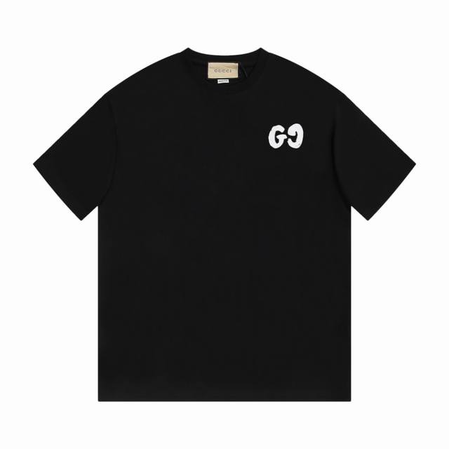 8879# Gucci 2025涂鸦双G印花彩色字母短袖 采用定织定染高克重原版面料，洗水完高达280G纯棉面料，螺纹增加到2.7不变形。，1-1工艺制作，宽松