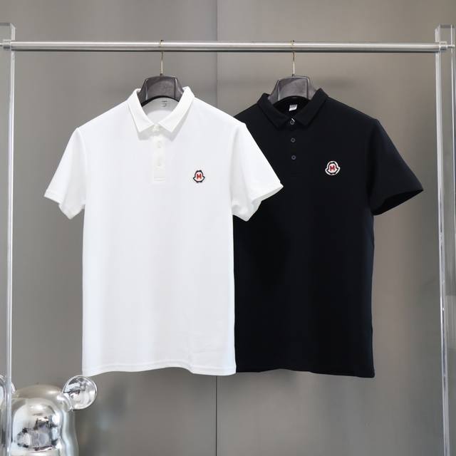 2025 蒙口Moncler高奢外贸订单货重磅来袭！胸前刺绣徽标Logo高端Polo衫 男女同款 可搭配情侣款 受进口商品加征惩关税影响，外贸服装工厂P大量现货