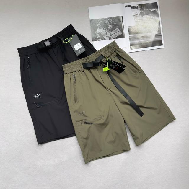 Arc'teryx 始祖鸟夏季新品休闲速干五分裤短裤 深受欢迎的运动户外品牌！男士日常通勤穿搭，高端黑科技产品，品质的代表，男士夏季速干短裤，百搭黑色、绿色！高