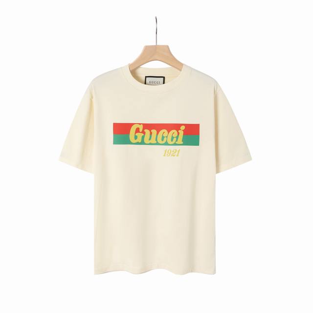 8838-# Gu经典字母印花，Gucci古驰 春夏最新短袖！！ 专柜最新款！ 官网上新！！ 专柜同步高品质高版本 超级标志性彩色品牌Logo印花图案 搭配运动