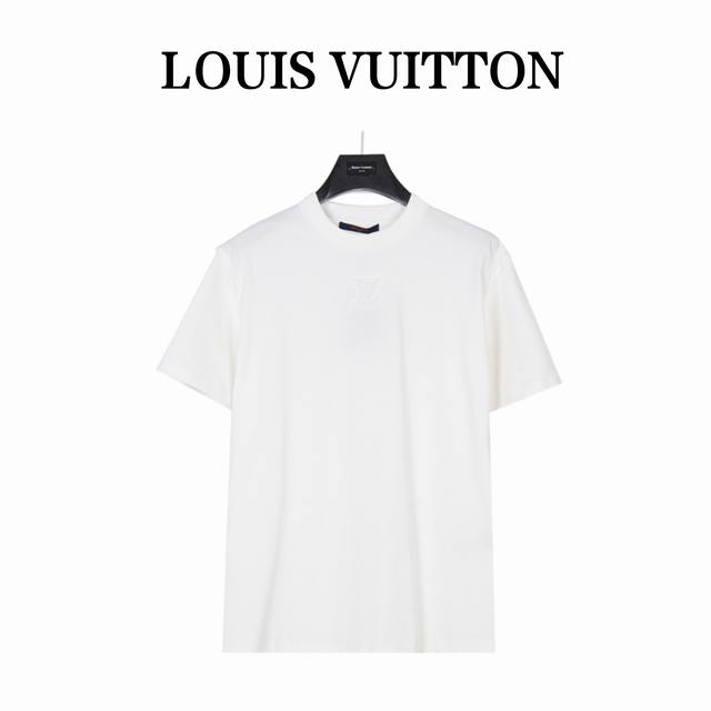 Louisvuitton 路易威登 浮雕3D凸体压花短袖T恤 区分市面普通版本，压花部位内置衬布设计。采用定制面料。添加杜邦公司Sorona 索罗娜 材料，亲肤