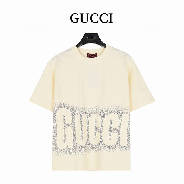 Gucci 古驰 25Ss 喷绘大Logo短袖T恤 客供采用260G洗水纯棉平纹布面料，~亲肤感巨好~男女同款！ 非常扎实的手感质感，柔软爽滑 肤感细腻 贴身着