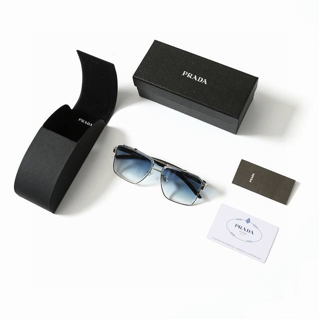 Prada 2025Ss新品，吴彦祖同款太眼镜！ 夏日炎炎，必须有一款戴上就是明星脸的墨镜，Prada品牌代言人蔡徐坤佩戴太阳镜，真的是帅气挡不住镜片是高清防紫