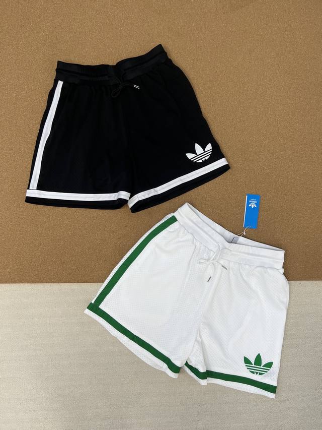 Adidas Originals阿迪达斯 夏季新款纯色宽松Logo图案印花透气速干系带户外登山休闲运动裤短裤 颜色：黑色 白色 尺码：S-2Xl 阿迪达斯经典三