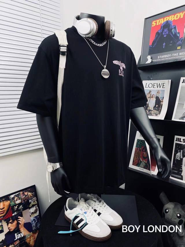 Boy London25幻彩天使大翅膀情侣短袖Tee男女同款 超高版本 经典图案设计 立体外凸印花 天使环绕翅膀英文Logo吸睛有型！面料由品牌面料商直接供应