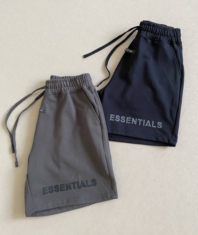 Essential潮牌Ess经典字母微标短裤 男女同款！宽松版的休闲短裤。 小毛圈面料，特别柔软，超级舒服！ 好卖！大爆款，市面上版本一直都很多 不多解释！品质