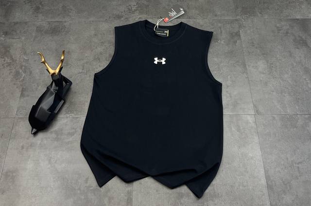 新款背心上新25Ss夏季新品 安德玛 Under Armour 硅胶Logo纯棉情侣背心！被问爆 这才是健身人该穿的背心 纯棉面料 贴身穿像被云朵裹住 透气又柔