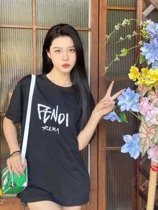 款号：G2889 Fendi 芬迪 25Ss 大师亲手设计潮牌新品印花圆领短袖T恤 春夏最新砖柜同步 Os落肩版型 - 260G双纱纯棉顶级面料 手感柔软 百分