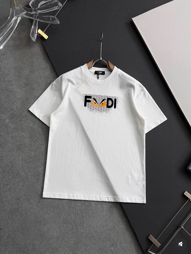 款号：G2888 Fendi 芬迪 25Ss 大师亲手设计潮牌新品印花圆领短袖T恤 春夏最新砖柜同步 Os落肩版型 - 260G双纱纯棉顶级面料 手感柔软 百分