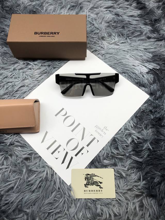 Burberry巴宝莉太阳镜顶级最高版本』重磅来袭通过关系搞到一批海关扣押的巴宝莉墨镜 全球最火的款式之一 可以承载岁月的经典之作 永不过时 独家渠道 详细特征