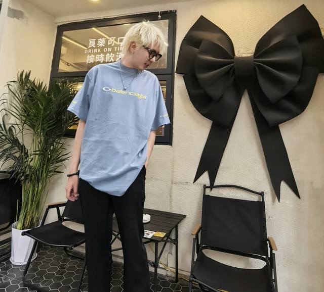 Balenciaga 巴黎世家 Logo刺绣圆领短袖T恤 宽松版型 颜色: 兰色 黑色 码数: Xs S M L 款号:D037#