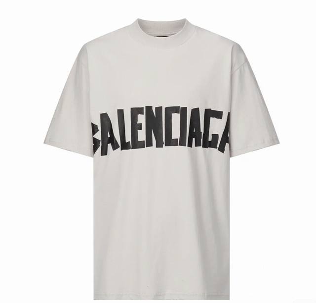 Balenciaga胶带新款 前后字母是黑色美纹纸胶带粘贴 面料柔软 宽松版型 男女同款 颜色:石灰白 码数: Xs S M L 款号:2323#