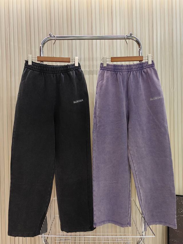 Balenciaga 23Fw巴黎世家刺绣Logo，洗水做旧磨破工艺 宽松版型 男女同款。 颜色: 紫色 黑色 码数:Xs S M L 款号:2393#