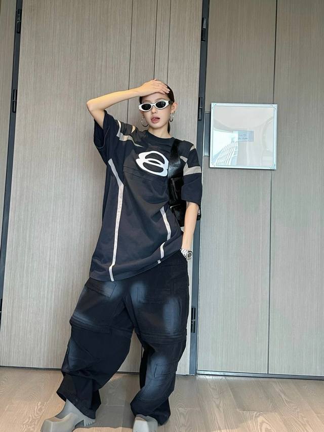 新款上新 Balenciaga 巴黎世家 Ss24 Logo字母刺绣圆领短袖T恤 宽松版型 男女同款 颜色: 灰色 码数: Xs S M L 款号: 2458#
