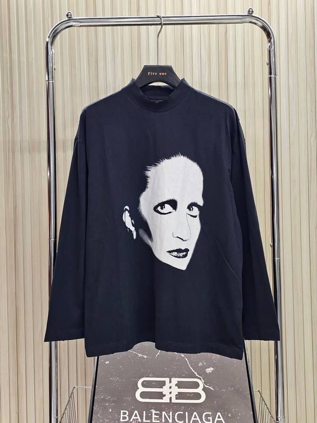 Balenciaga巴黎世家 Mins联名系列 人像印花长袖T恤 男女同款 颜色: 黑色 码数: Xs S M L 款号: 2482#