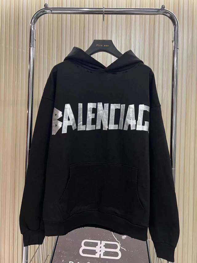 Balenciaga 巴黎世家 Logo字母印花套头连帽卫衣 宽松版型 颜色:黑色 码数: Xs S M L 款号:2480