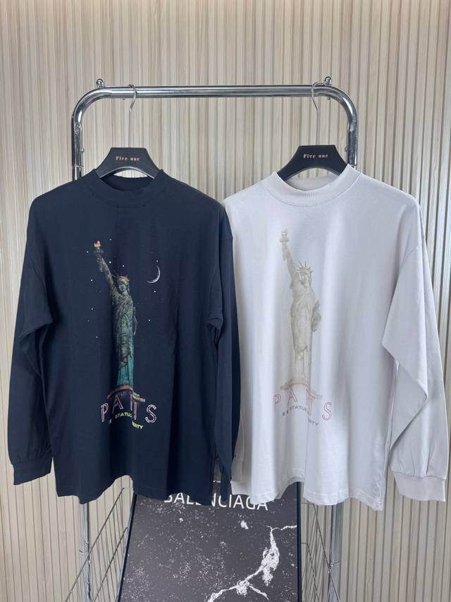 Balenciaga 巴黎世家 24Ss新款 张小斐同款自由女神长袖T恤 高版本 高克重双纱纯棉面料 宽松版型 颜色: 铁灰 码数: Xs S M L 款号:2