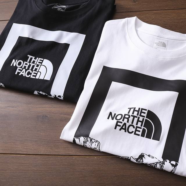 严选好货！北面The North Face新款男士圆领短袖T恤！经典时尚款，客供精梳水洗纯棉面料，亲肤细腻，舒适透气！精美Logo印花，定织螺纹领口，领里压条，