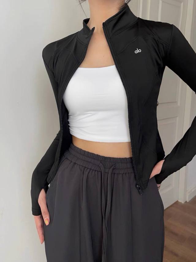 Alo立领防晒衣防紫外线速干衣运动健身户外跑步外套瑜伽服 ~面料原版质量品质！采用82.5聚酯纤维 17.5点氨纶面料 黄金比例！好质量不怕检验！ ~完美贴合身