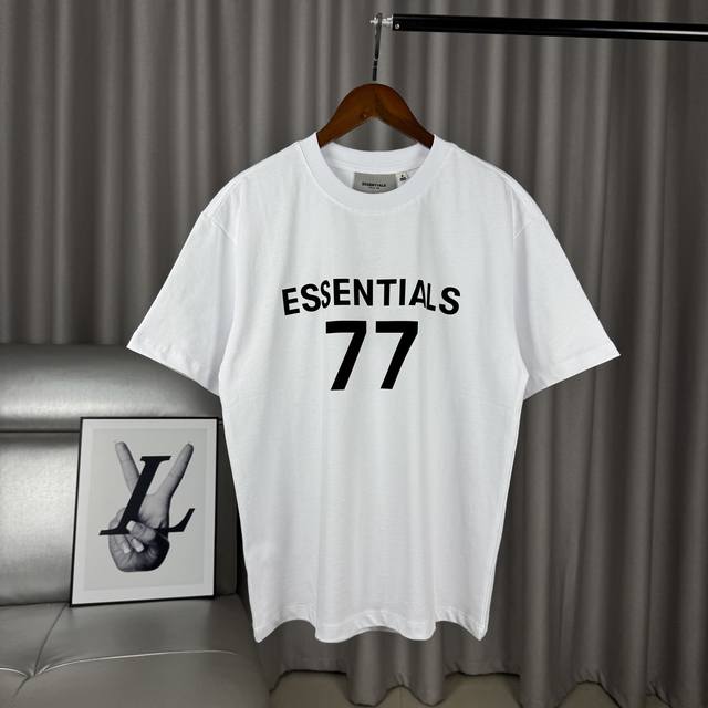 复线经典胸前立体植绒字母Logo短袖高街风圆领T恤 -全套1:1定制辅料定制三标Yuan版吊牌Logo包装袋 -面料采用240G重磅双纱纯棉，织出的胚布高温环保