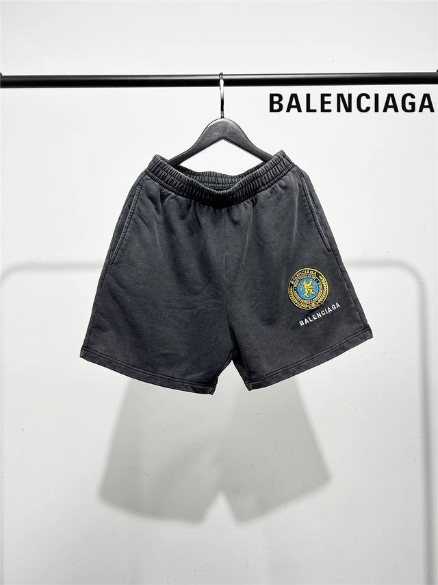 Balenciaga 巴黎世家2025夏款新徽章字母Logo刺绣短裤 本市场No.1的质量 真正天花板品质 全部原版开发注意细节图 避免被盗图商家混发 正确48
