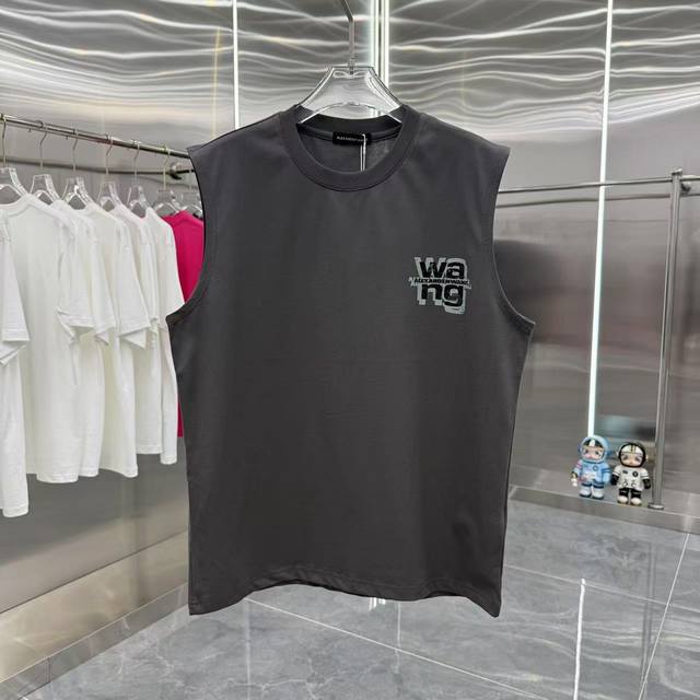 Wang 大王 2025夏季新款 无袖背心 个性印花 男女同款宽松版 S M L Xl Xxl 五个码 颜色：黑色 白色 灰色