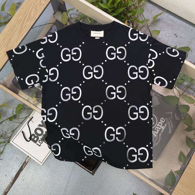 款号：Cx9088 高版本 2025春季新款Gucci古驰经典简约满印Logo休闲情侣宽松短袖T恤，独一无二的活性环保面料染色，32支双纱精梳纯棉爽滑手感，纯棉