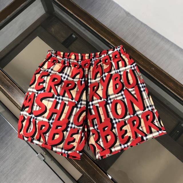 Burberry 巴宝莉 最新官网走秀款 Lns网红爆款沙滩裤 满花沙滩裤 内带网纱里布 松身透气 居家旅游必备佳品！！ 码数：M-3Xl