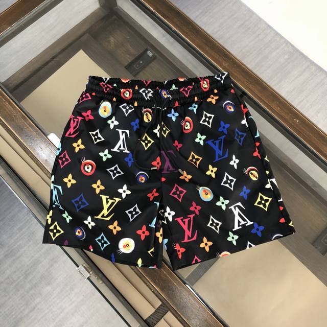 Lv 官网走秀款 Lns网红爆款沙滩裤 满花沙滩裤 内带网纱里布 松身透气 居家旅游必备佳品 码数：M-3Xl