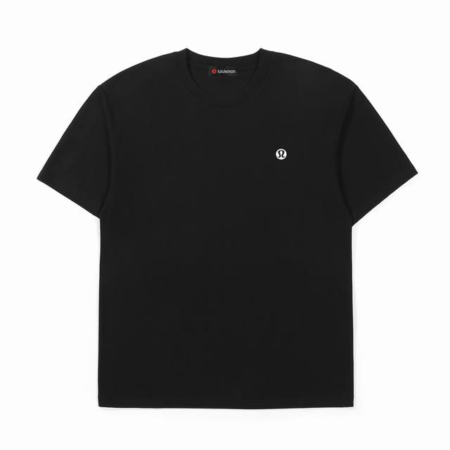 供 Lululemon徽标立体硅胶印花棉质短袖T恤 定制主标 辅料 水洗齐全 高品质立体硅胶印花 甄选250克32支紧密纺双纱纯棉面料 质感厚实但是透气性良好