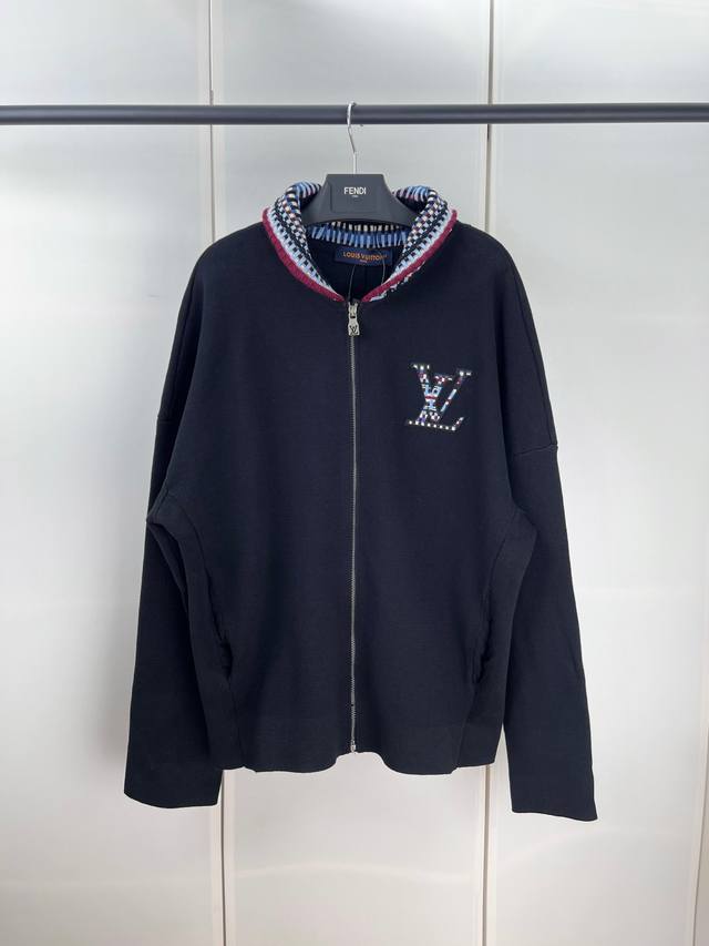 Lv路易格纹衣领字母贴饰针织拉链夹克 S M L Xl