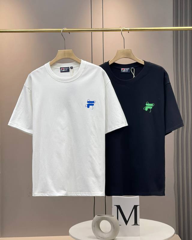 高品质斐乐2025早春最新系列！胸前印花Logo大牌感十足！高端大气完美演绎，经典圆领不挑人版型上身巨显瘦 面料采用230克纯棉面料，保证舒适性同时透气冰爽的同