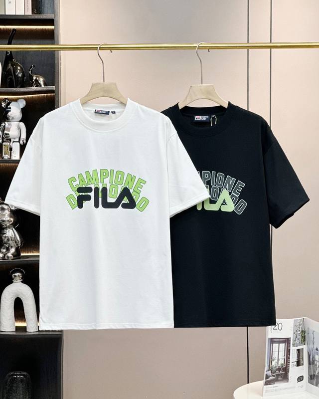 高品质斐乐2025早春最新系列！胸前印花Logo大牌感十足！高端大气完美演绎，经典圆领不挑人版型上身巨显瘦 面料采用230克纯棉面料，保证舒适性同时透气冰爽的同