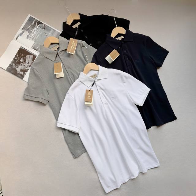 Burberry巴宝莉2025新款男女休闲简约通勤直身Polo衫 原版定制定染面料采用260克40支超爽拉架全棉珠地 手感柔软舒适 带点微弹 不紧绷透气性佳 立