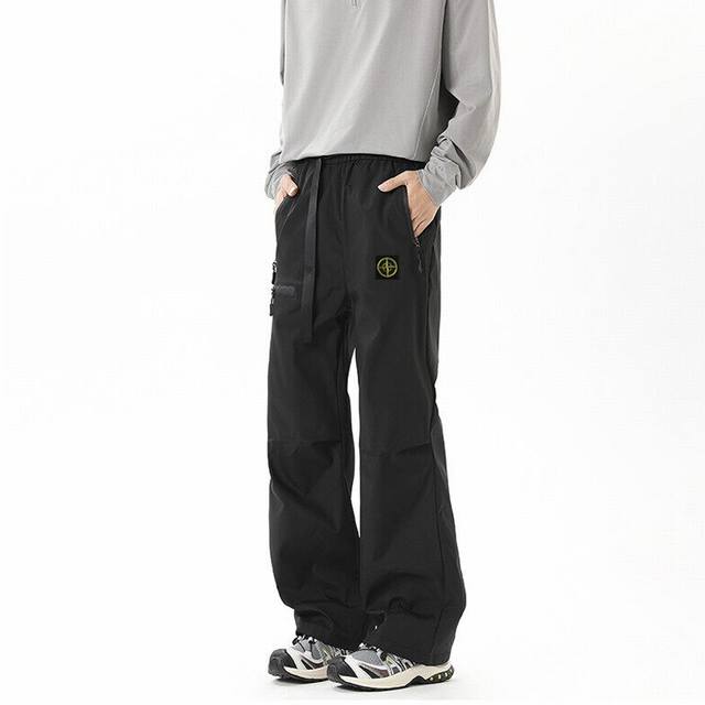 Stone Island 石头岛裤子海外专柜冲锋裤机能休闲裤 男女同款 防水冲锋裤，小红书主播推荐工装裤，上身质感满满，版型立体，完美修饰腿型，可随意日常搭配，