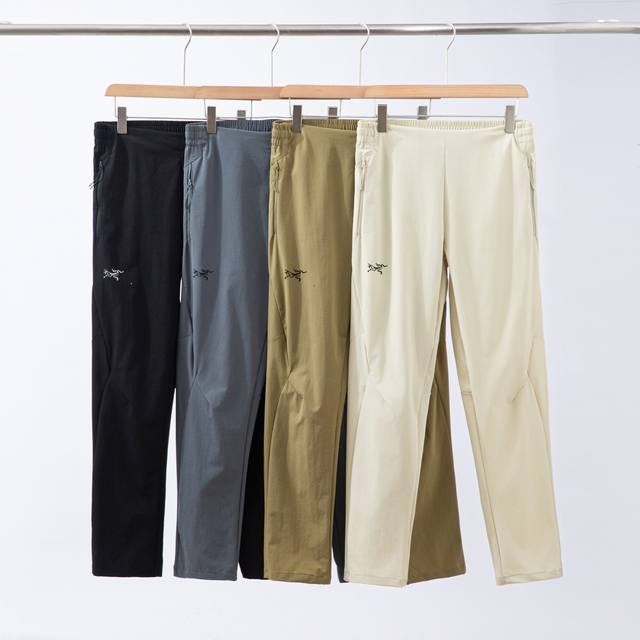 Arc'teryx 始祖鸟海外户外防水冲锋裤，男女同款休闲裤 今年流行的面料，小红书主播推荐，上身质感满满，版型立体，完美修饰腿型，可随意日常搭配，不费劲就能穿