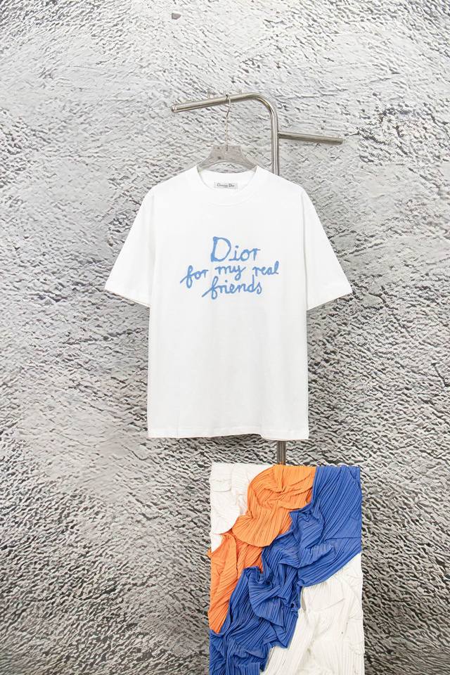 款号：Y142 迪奥Dior 万针精密毛巾绣字母Logo短袖T恤 正儿八经270克纯棉双砂面料 所有面料均已提前做过缩水 品质第一 所见即所得 不会洗一次版型就
