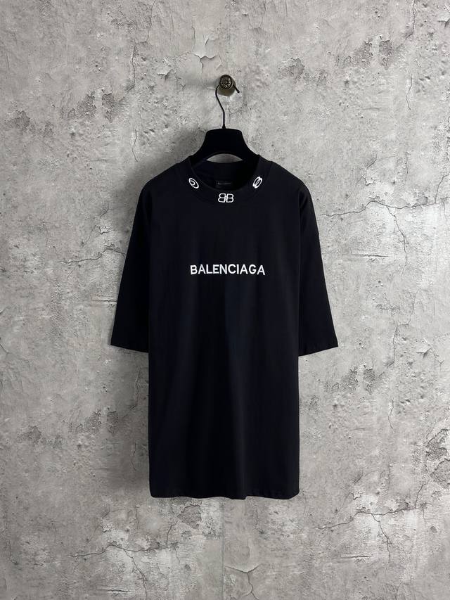巴黎世家Balenciaga 胸前领口经典Logo刺绣短袖 颜色：黑色 尺码：Xs-L
