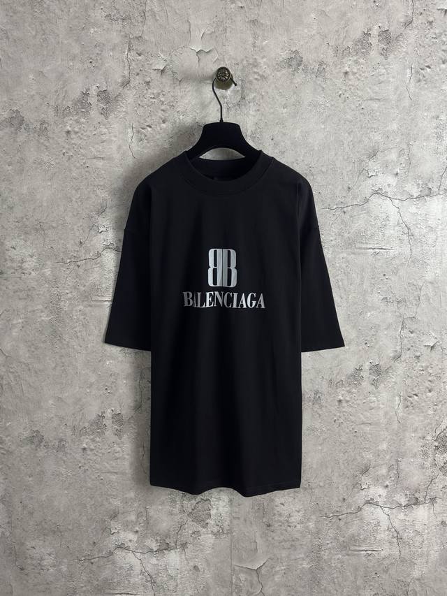 巴黎世家Balenciaga 双B Logo短袖 颜色：黑色 尺码：Xs-L