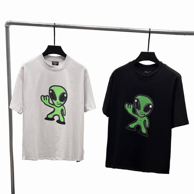 款F72 巴黎100 Balenciaga巴黎世家 2025官网同款 外星人笑脸Logo字母 -面料：280G双纱纯棉短袖，配套 G纯棉罗纹 Logo标识精致升