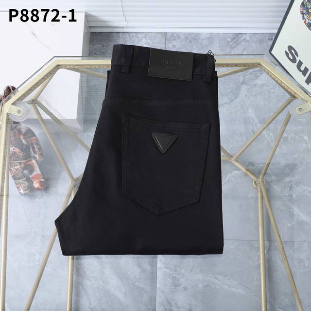 秋冬 五袋休闲 款号：P11540-1 尺码：29一42 商务版型：微宽，无论腿粗或腿细，上身效果都显瘦，显腿直。