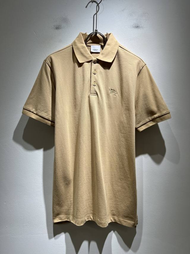 Bur*Erry 巴*莉 2025春夏新款男士短袖Polo衫，品牌最新设计元素！既不单调也不复杂,恰到好处的展现品味！客供顶级定制珠地棉面料！舒适吸汗透气根本不