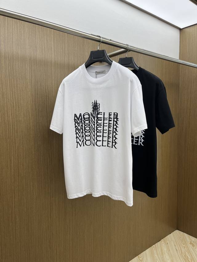 新品 Mon 2540春夏新款男女同款短袖圆领T恤，极具个性高级风，标志Logo印花工艺设计！定制纯棉面料！一款简约高级的时尚单品，穿搭魅力十分高级不俗的时尚产