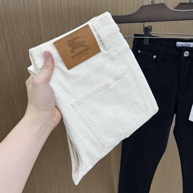新款 Bbr 高端定制品质 25Ss春夏最新款原单牛仔裤 柜台同步发售 原版定制复刻 客供五金辅料 原单品质 进口牛仔面料重工洗水 做工走线精细 上身绝佳，优选