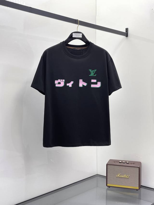 Lv2025夏季新款短袖T恤，个性艺术系列全网独家首发 百搭款细节处理完美纯棉面料十分精致 原版面料 网红明星同款高版本 高品质手感非常舒服 时尚又个性 超级百