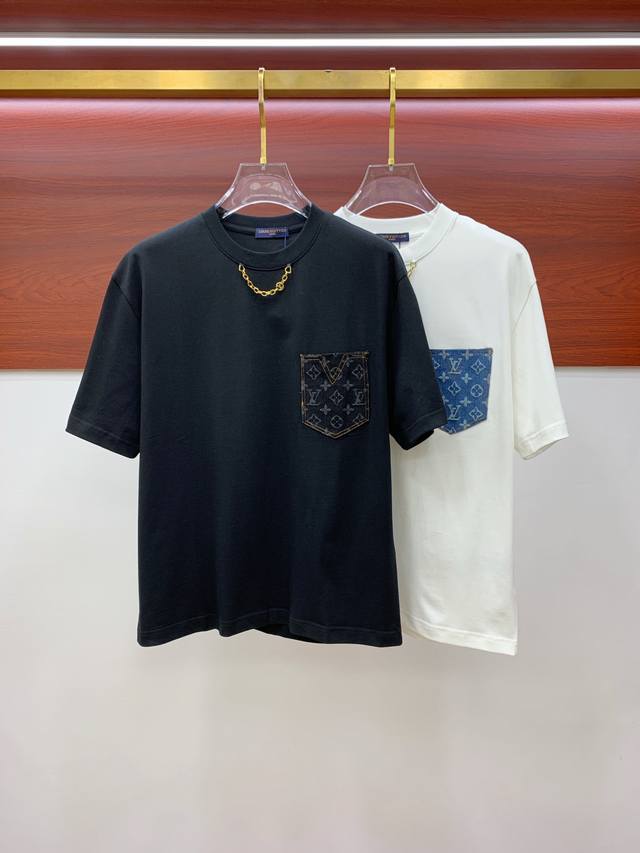 Sslv纯棉最新面料！经典标识图案Logo时尚简约潮流短袖，最顶级的品质专柜原单短袖，顶级制作工艺进口面料，专柜款独特设计，采用进口高端订制面料。官网在售！面料