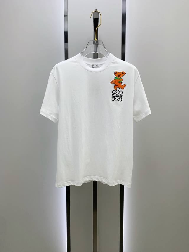 罗意威2025春夏新款男女同款短袖T恤，最新款全网独家首上！！~既经典有时尚百搭，谁不爱啊，将经典再次展现，非常的耐看，自带低奢光环与辨识度！传统的品牌理念和现