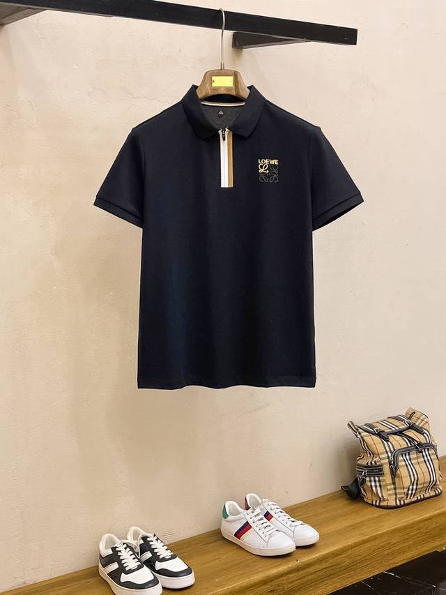 罗意威25Ss新款春夏短袖翻领T恤Polo，最高版本客供定制高端朱地面料简单时尚款，拼色螺纹超级好看！经典Logo简单大方的款式！满满的高级感，四季可穿。简欧风