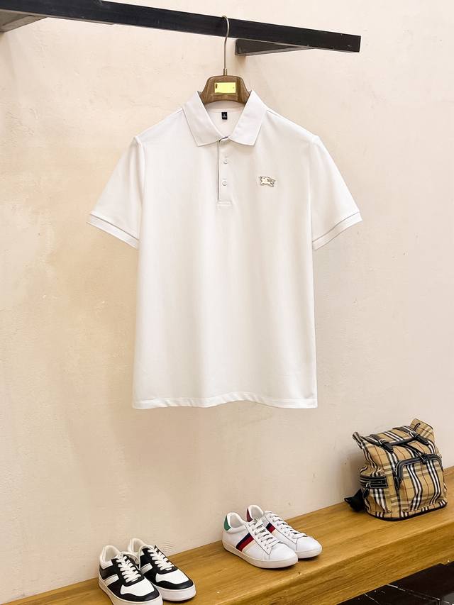 巴宝莉25Ss新款春夏短袖翻领T恤Polo，最高版本客供定制高端朱地面料简单时尚款，拼色螺纹超级好看！经典Logo简单大方的款式！满满的高级感，四季可穿。简欧风
